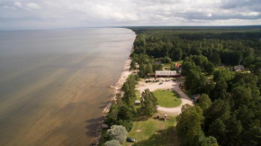 Viesu nams Melnsils
